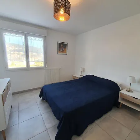 Apartmán Superbe 3 Pieces Avec Parking Et Climatisation A - Fr-1-338-381